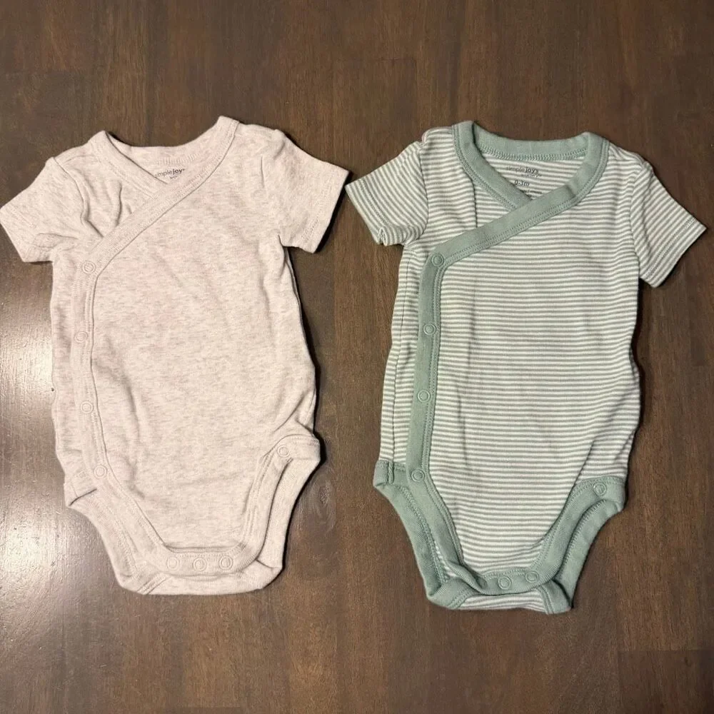 Carters Short Sleeve Bodysuits size 0-3 Months
